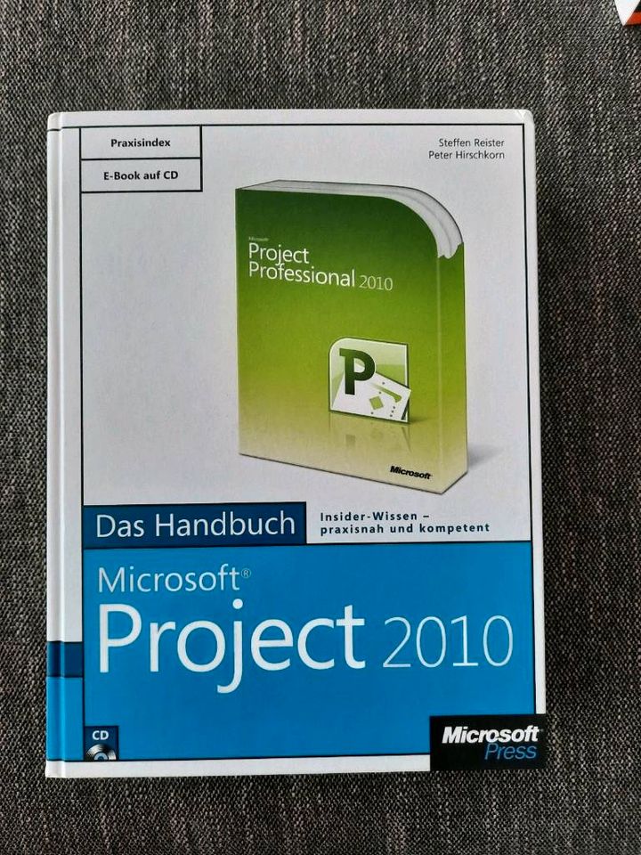 Neuwertige Bücher Microsoft Project 2010 Handbuch CD ab 5€ in Nattheim