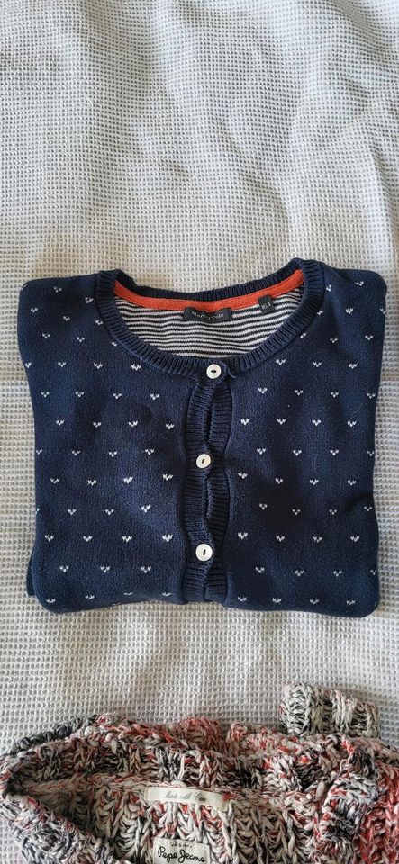 Pullover Jacken Jeans Hilfiger, Pepe u.a.  Größe 158 bis 176 in Lörrach