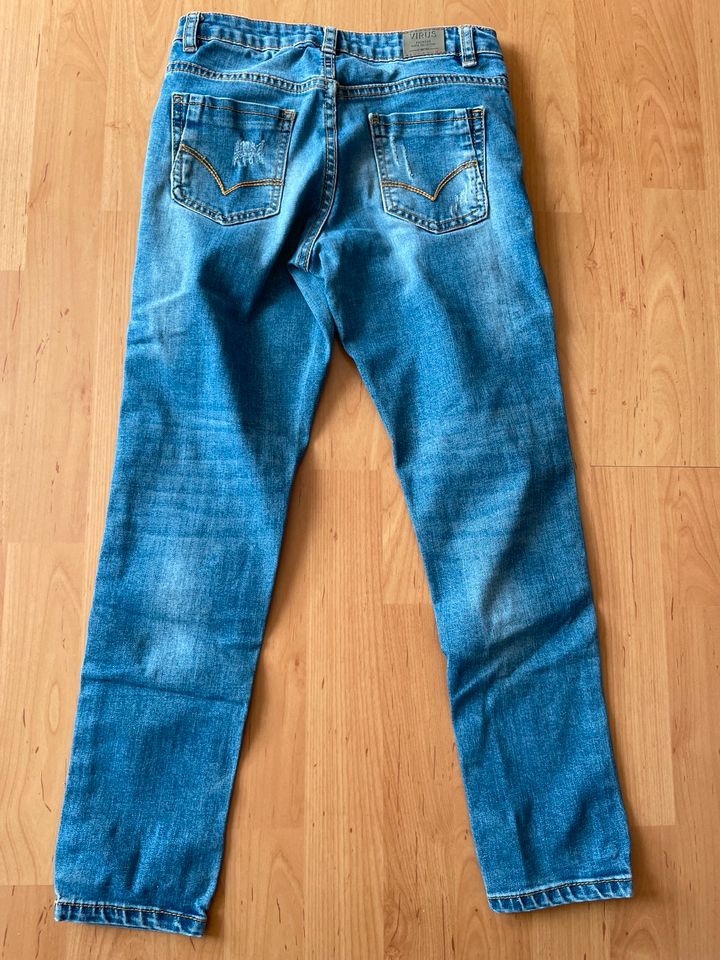 Virus Jeans Größe 146/152 in Kamp-Lintfort