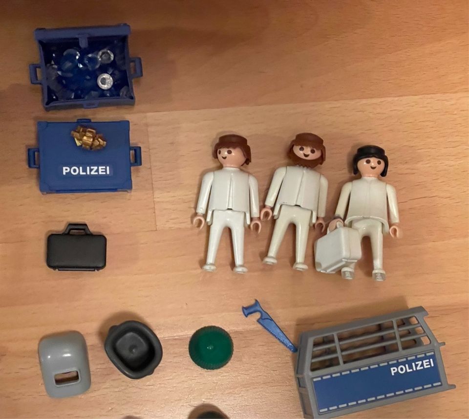 Playmobil Polizei SEK Diebe Arzt Quad Polizeiwache Zubehör Schatz in Lilienthal