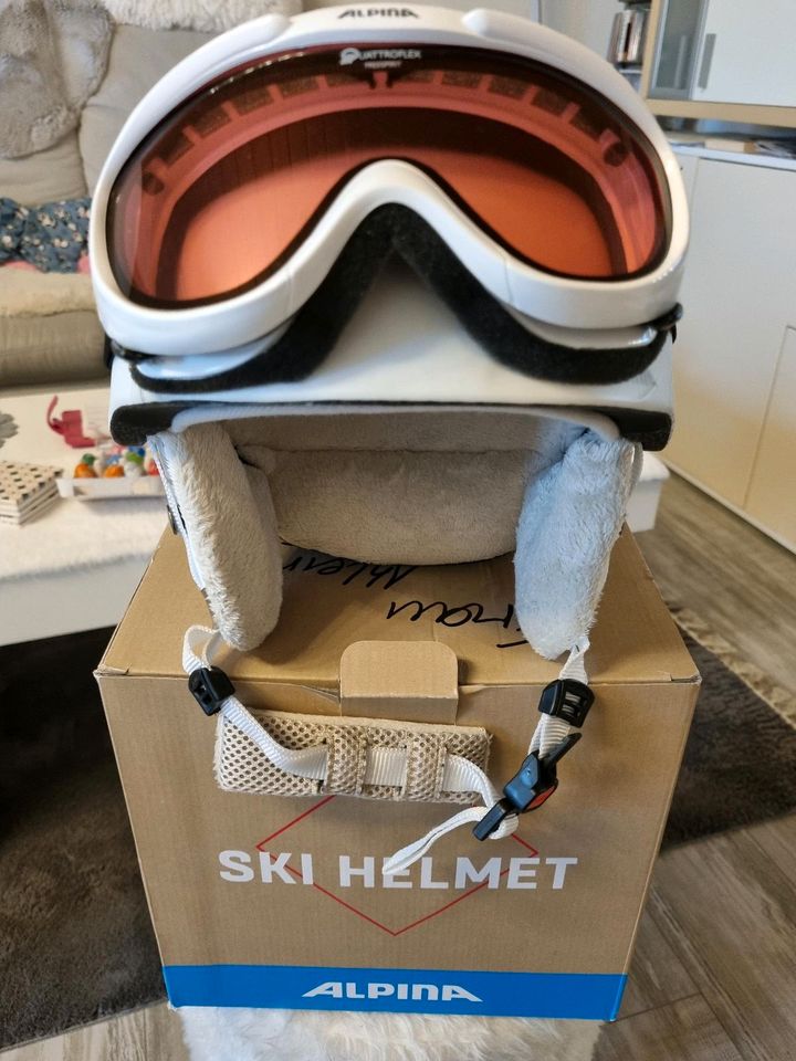 ALPINA Helm weiß mit passender Skibrille Neuwertig in Hünstetten