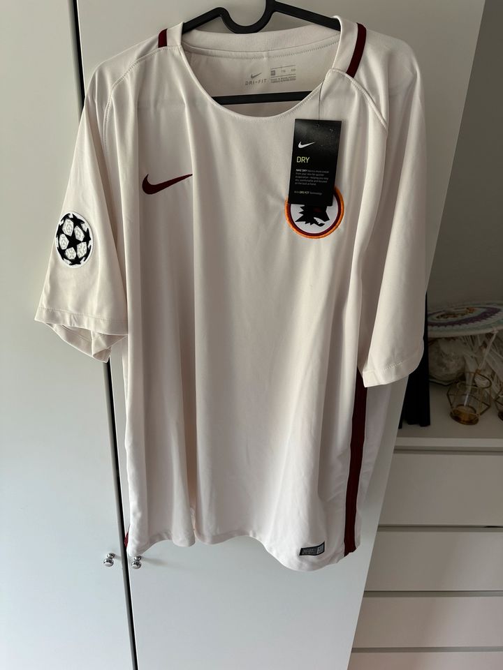 AS Rom Nike Trikot Totti Größe XXL in Leonberg