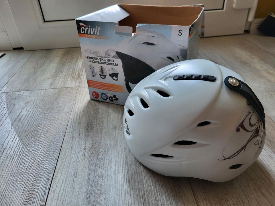 Kinder Ski Helm, zu verschenken in Stade