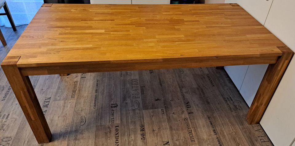 Royal Oak massiv Eiche Tisch + 6 Stühle in Wandlitz