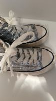 Kinder Turnschuhe sneaker  Mädchen Gr. 34 Silber Tommy Hilfiger Nordrhein-Westfalen - Neuss Vorschau