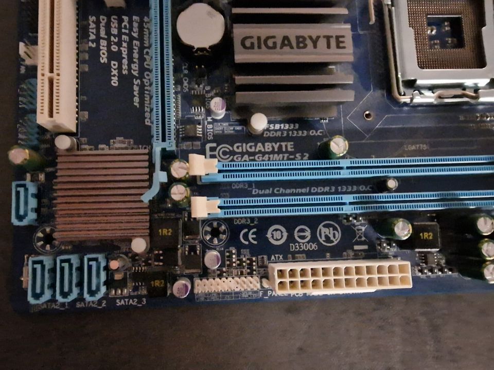 Mainboard Gigabyte G41MT-S2 mit CPU Pentium E5800 3,2 GHz in Bochum