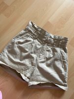 Sommershorts in beige in Größe S Berlin - Spandau Vorschau