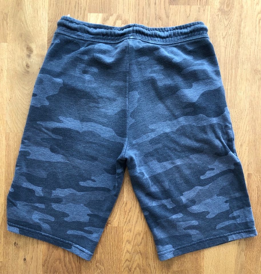 Shorts Junge Sweatshorts grau blau Gr 176 in Hamburg