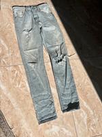 Levi 501 S Größe 25/32 ripped Nordrhein-Westfalen - Hürth Vorschau