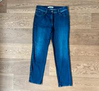 Jeans dark denim  gerade schmal Brax 29/30 Bremen - Horn Vorschau