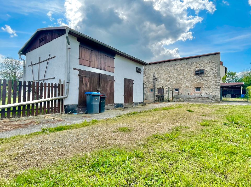 Einfamilienhaus auf Eigentumsgrundstück mit Scheune und Garage! in Deersheim