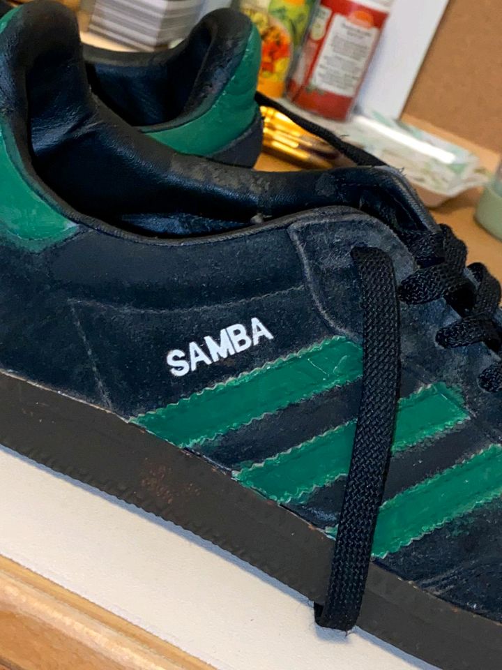 Adidas Samba Customized Gr41⅓ in Rostock