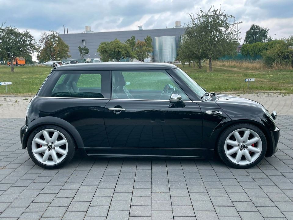 MINI Mini Cooper S 1.6 Chilli NAVI*LEDER*CAM*MTL* in Holzgerlingen