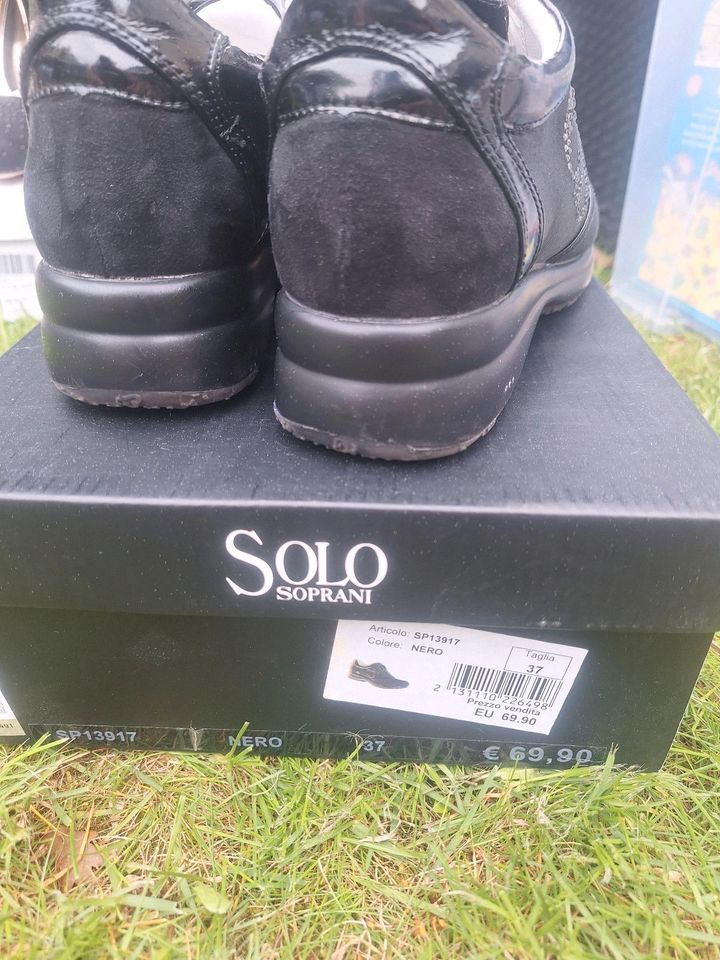 Damen Schuhe italienisch Solo Soprani schwarz Leder Gr. 37 in Taufkirchen