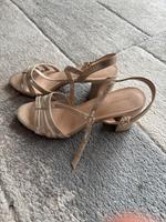 Süße Sandalen mit Riemchen Gr.40 Brandenburg - Rangsdorf Vorschau