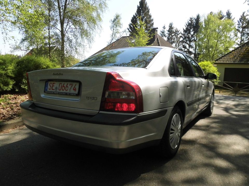 Volvo S80 2.4 5 Zylinder / Nichtraucher / TÜV 06/25 in Leezen