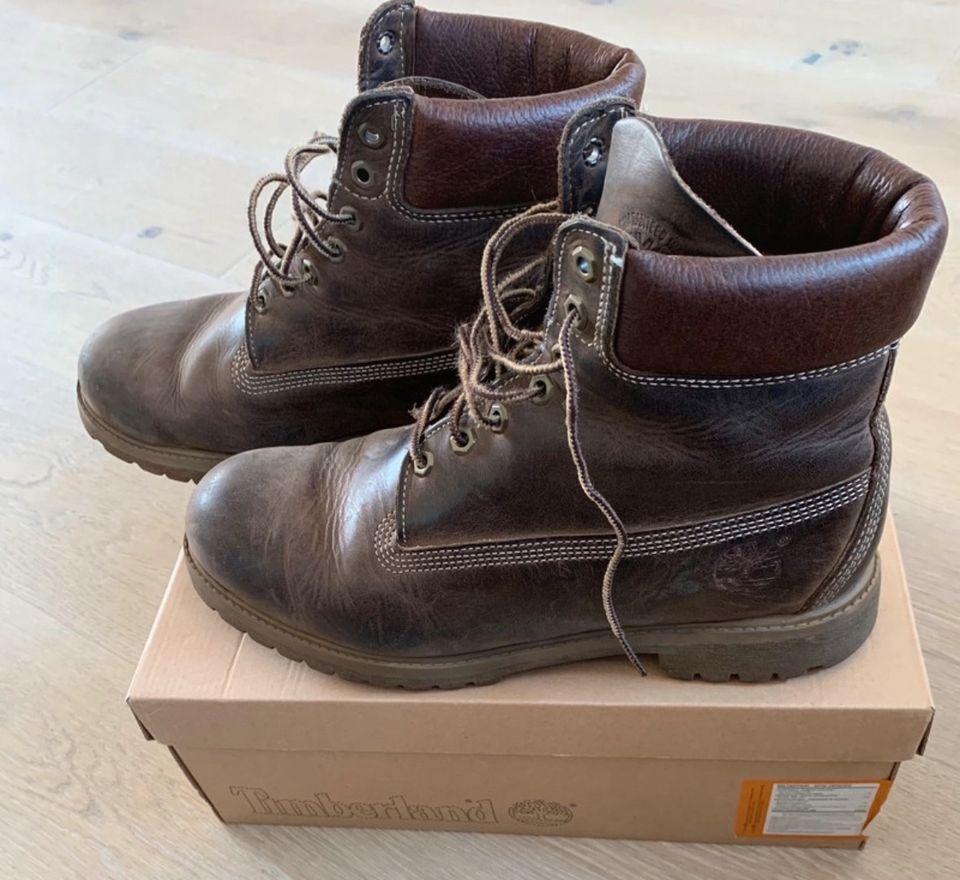 NEUw. Timberland Boots Gr.45 braun in Sickte