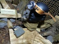 Orig.Schweizer Armee Helm & Stirnlampe Halogen 9V Block Neu Nordrhein-Westfalen - Herzogenrath Vorschau