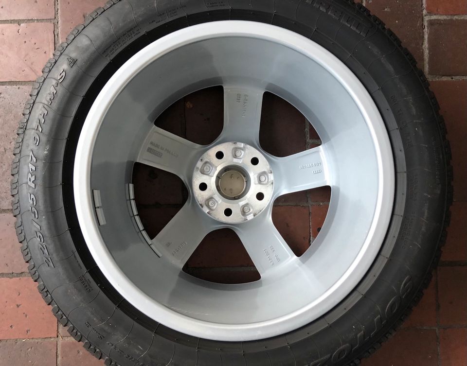 Original Audi A6 4G Felgen 17 Zoll Winterreifen 225 55 17 Pirelli in Leimen