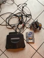 Nintendo 64 mit Controller und 3 Spielen Nordrhein-Westfalen - Erwitte Vorschau