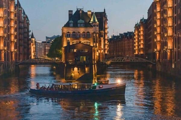 1x Lichterfahrt in Hamburg am 14.06.2024 in Bördeland