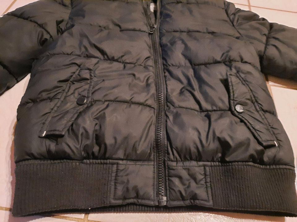 Jungen Winterjacke schwarz von Michael Kors Größe 122 in Wirschweiler