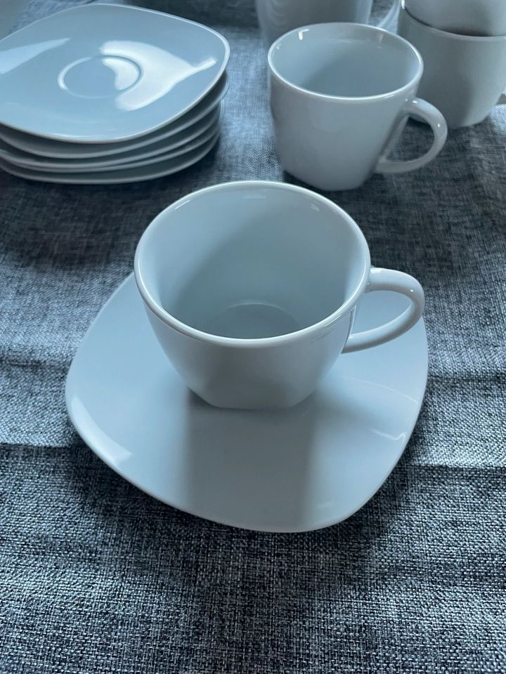 Tassen Untersetzer Set 6-Teilung neu Kaffeetasse Weiß in Oberschöna