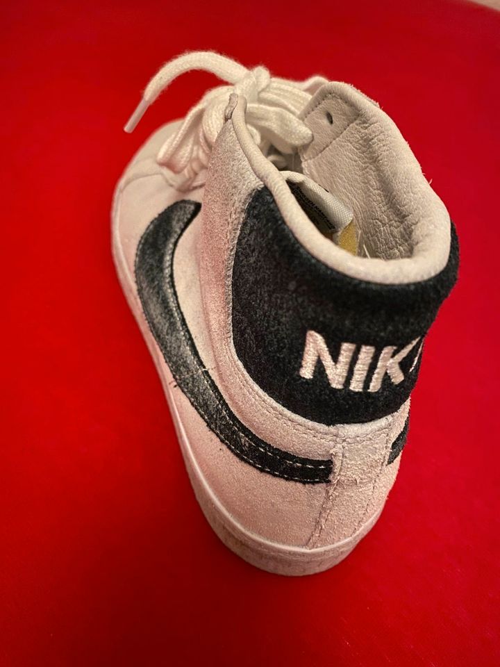 Nike Sneaker Zoom Blazer Mid Premium Weiss (DA1839-002), Größe 43 in Kaiserslautern