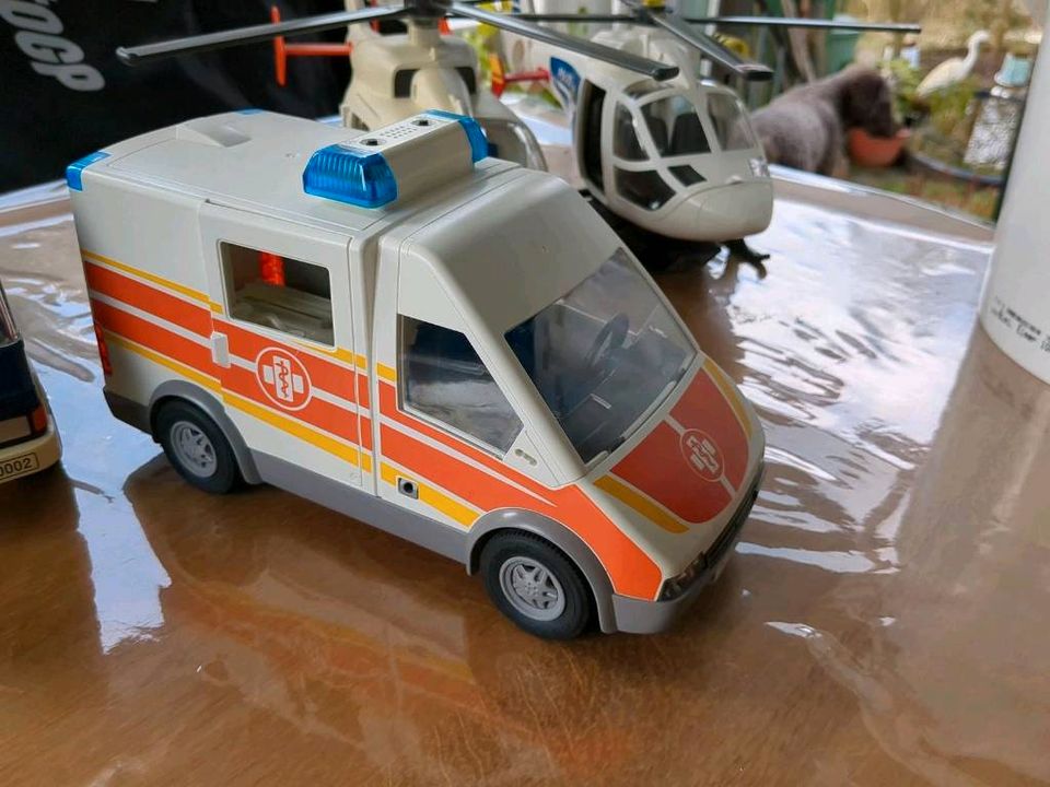 Playmobil Rettungswagen in Kevelaer