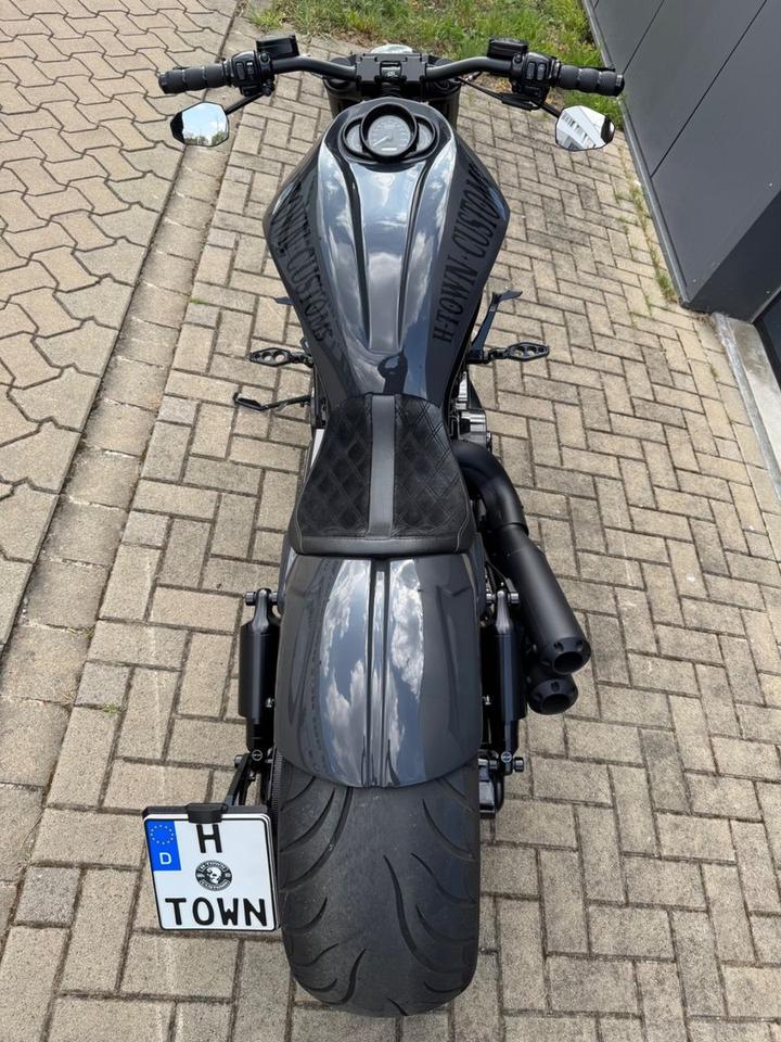 Harley-Davidson Night Rod Special Custombike UNIKAT NLC BBC in Isernhagen