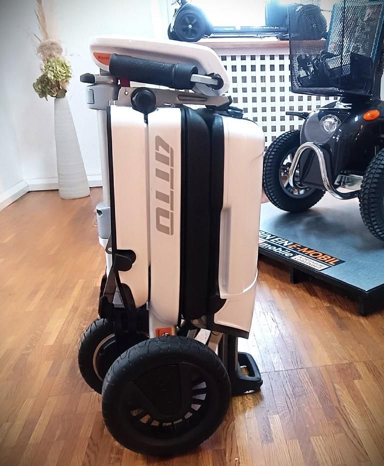 Elektromobil ATTO faltbar zerlegbar klappbar Reise Scooter in Nürnberg (Mittelfr)