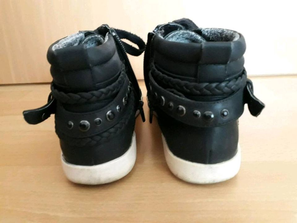 Schuhe halbhoch für Mädchen Gr. 36 von Deichmann in Brandenburg -  Senftenberg | Gebrauchte Kinderschuhe Größe 36 kaufen | eBay Kleinanzeigen  ist jetzt Kleinanzeigen