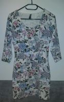 Kleid mit Blumen dreiviertelarm Bayern - Neufahrn Vorschau