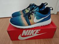 Nike Rosherun - OVP & TOP - 44,5 / 10,5 - midnight navy/white Berlin - Spandau Vorschau