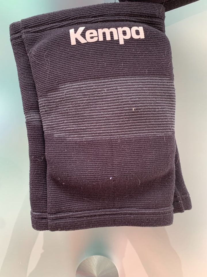 Knieschoner Kempa / Select in Mülheim (Ruhr)