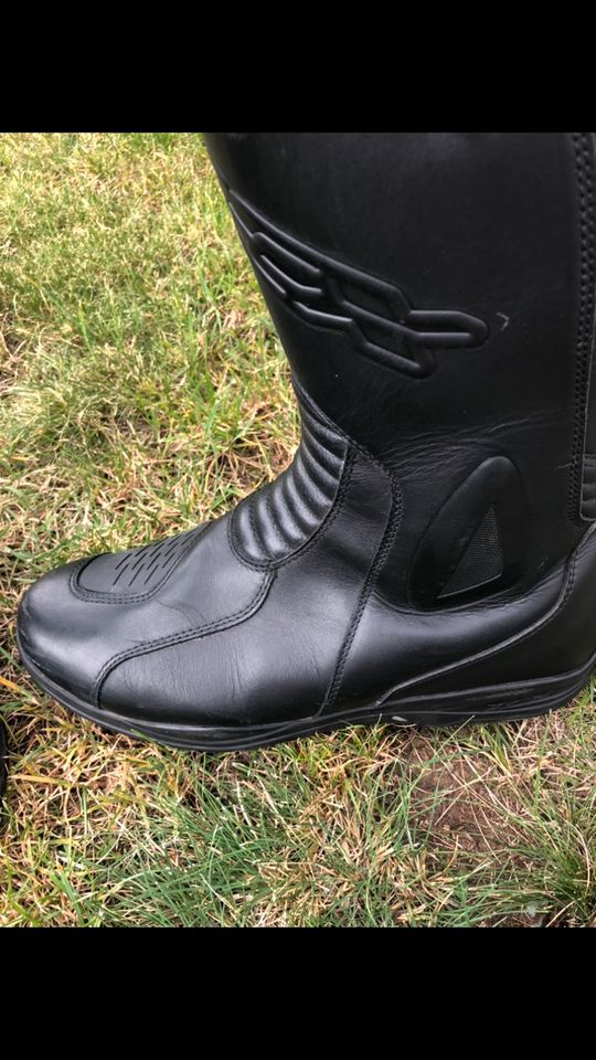 TCX Motorradstiefel Motorrad Stiefel Gr. 42 schwarz Gore Tex Lede in Staudernheim