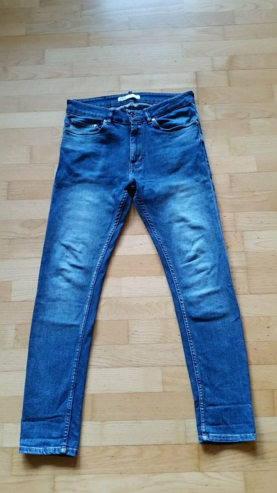 Zara Herren Jeans Größe 40 WIE NEU !!!! in Kirchen (Sieg)