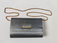 NEU Handtasche Clutch silber anthrazit "Goldkette" neu 21,5x13,5 Niedersachsen - Bremervörde Vorschau