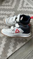 Turnschuhe Reebok Größe29 Nordrhein-Westfalen - Jüchen Vorschau