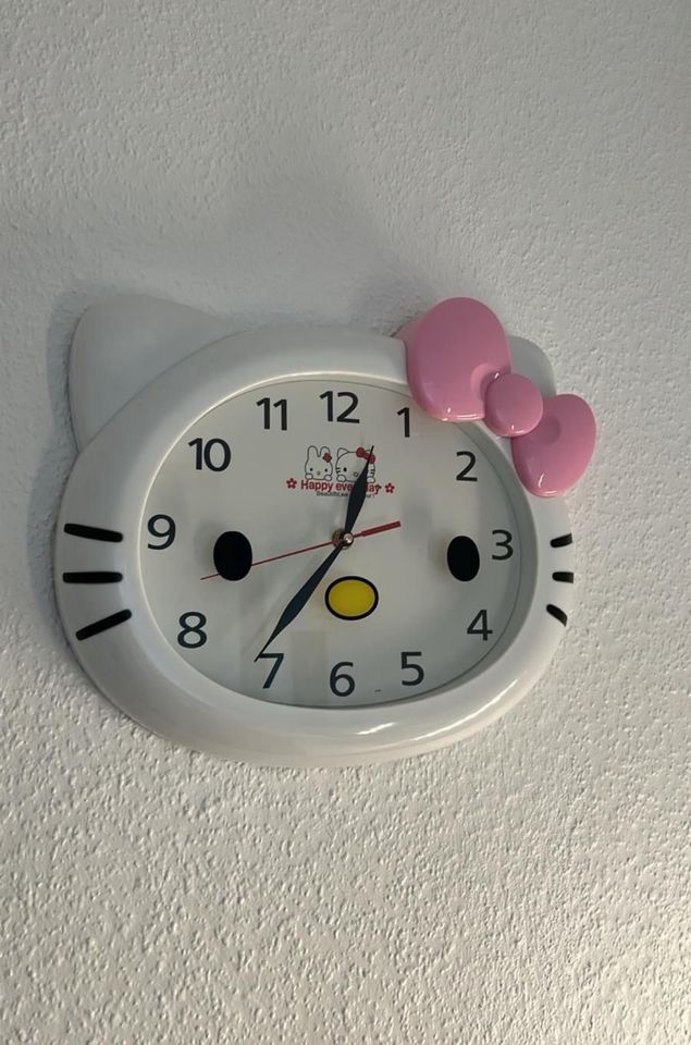 Uhr hello kitty neu und sauber in Essen