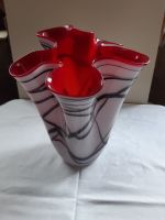 Schöne, dekorative Vase aus rotem Glas Bayern - Marktredwitz Vorschau