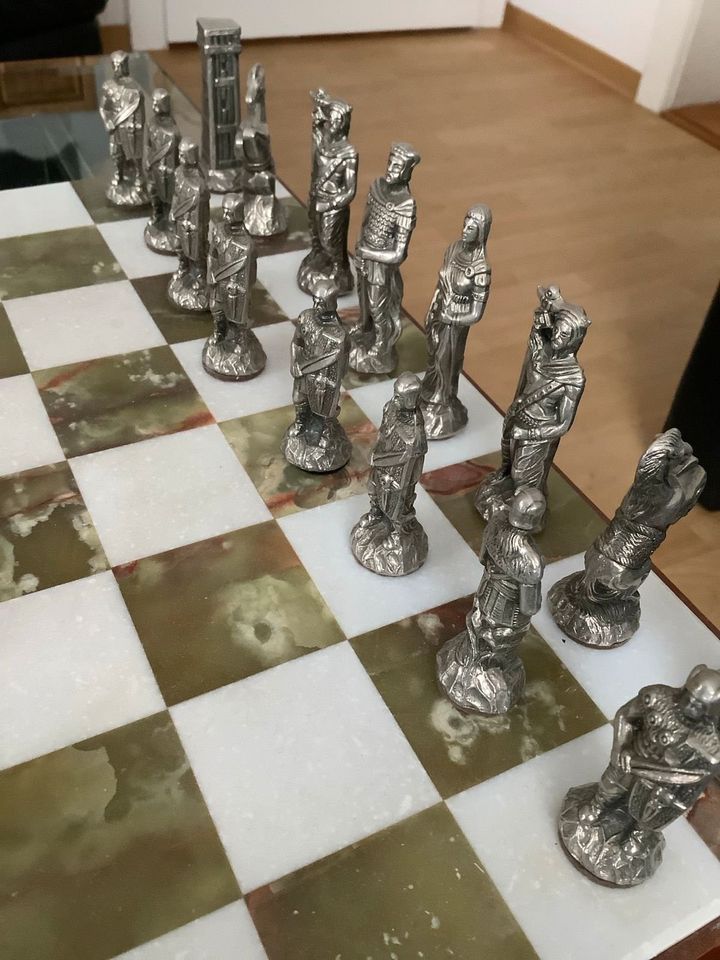 Exclusives Schachspiel in Marne