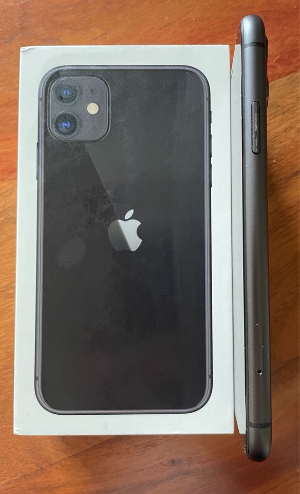 iPhone 11 Black 64GB Top Zustand in Ankum