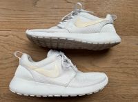 Nike Roshe - Weiß Hessen - Dreieich Vorschau