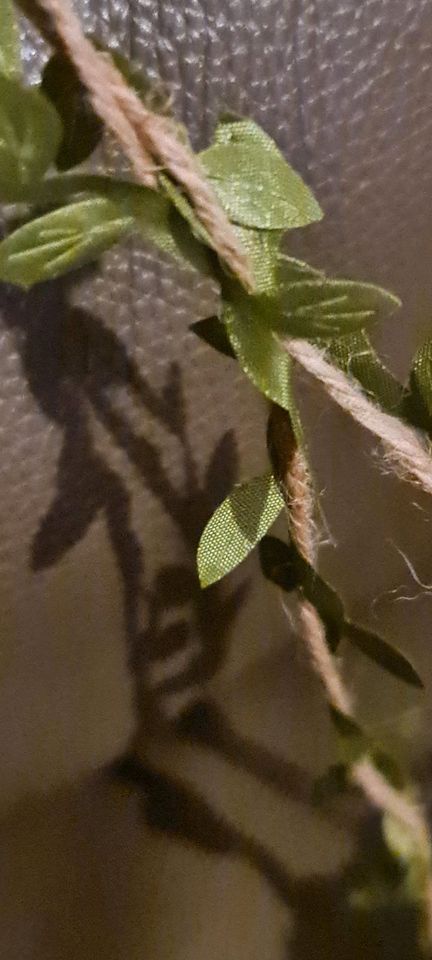 Deko Dekoration schaukelnder Zwerg auf Schaukel Garten Balkon unb in Hannover