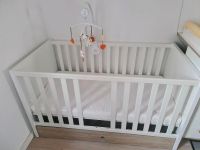 Babybett umbaubar zu Kleinkindbett mit Matratze und Schoner Lichtentanne - Schönfels Gem Lichtentanne Vorschau