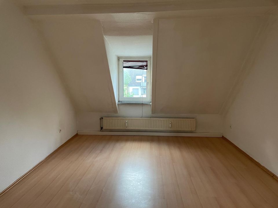 Große Dachgeschosswohnung in Bochum