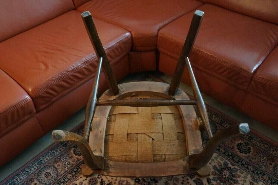 Antik Stuhl Leder Sessel Massivholz Büromöbel Gebraucht TOP in Bielefeld