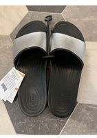 Crocs Slide schwarz/Silber 41/42 | US10 | UK8 NEU Schuhe Badelats Hessen - Wetzlar Vorschau