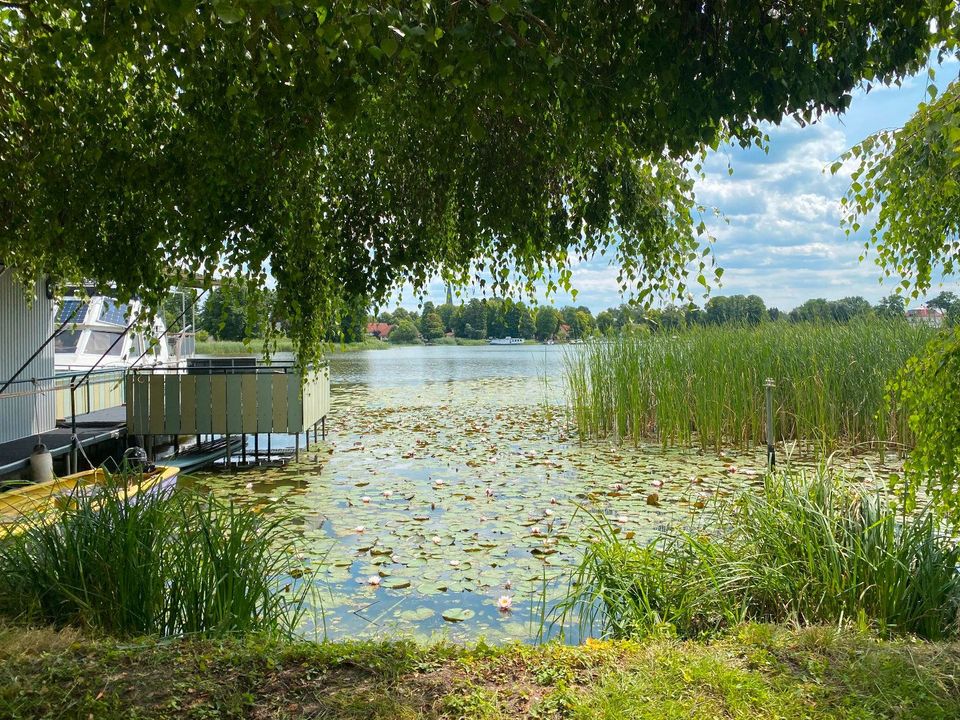 Wassergrundst.: Haus, Nebeng., Pool, Bootsh., Steganl., Angelkahn in Groß Köris